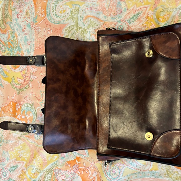 Never used. Adorable vintage looking women’s leather briefcase bag. - Picture 6 of 9